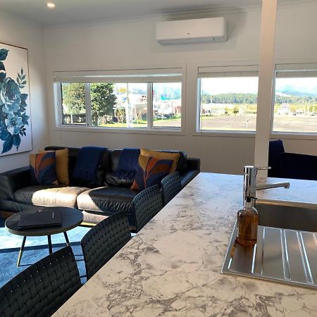 Coromandel Town Harbourside Cottage Luxury Accommodation Buitenkant foto