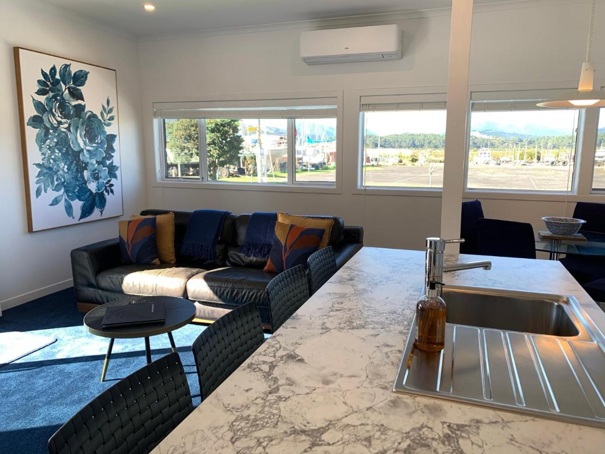 Coromandel Town Harbourside Cottage Luxury Accommodation Buitenkant foto