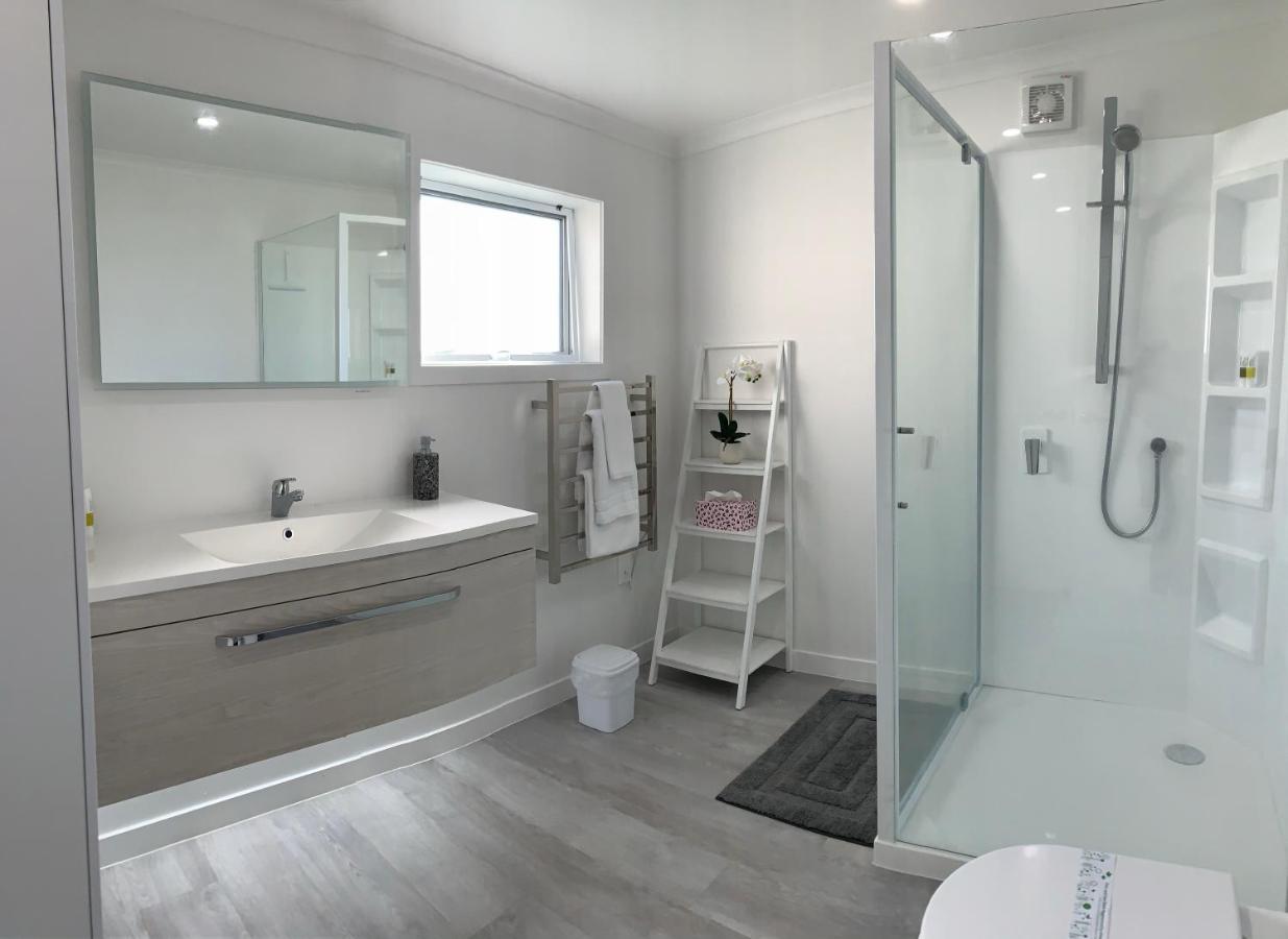 Coromandel Town Harbourside Cottage Luxury Accommodation Buitenkant foto