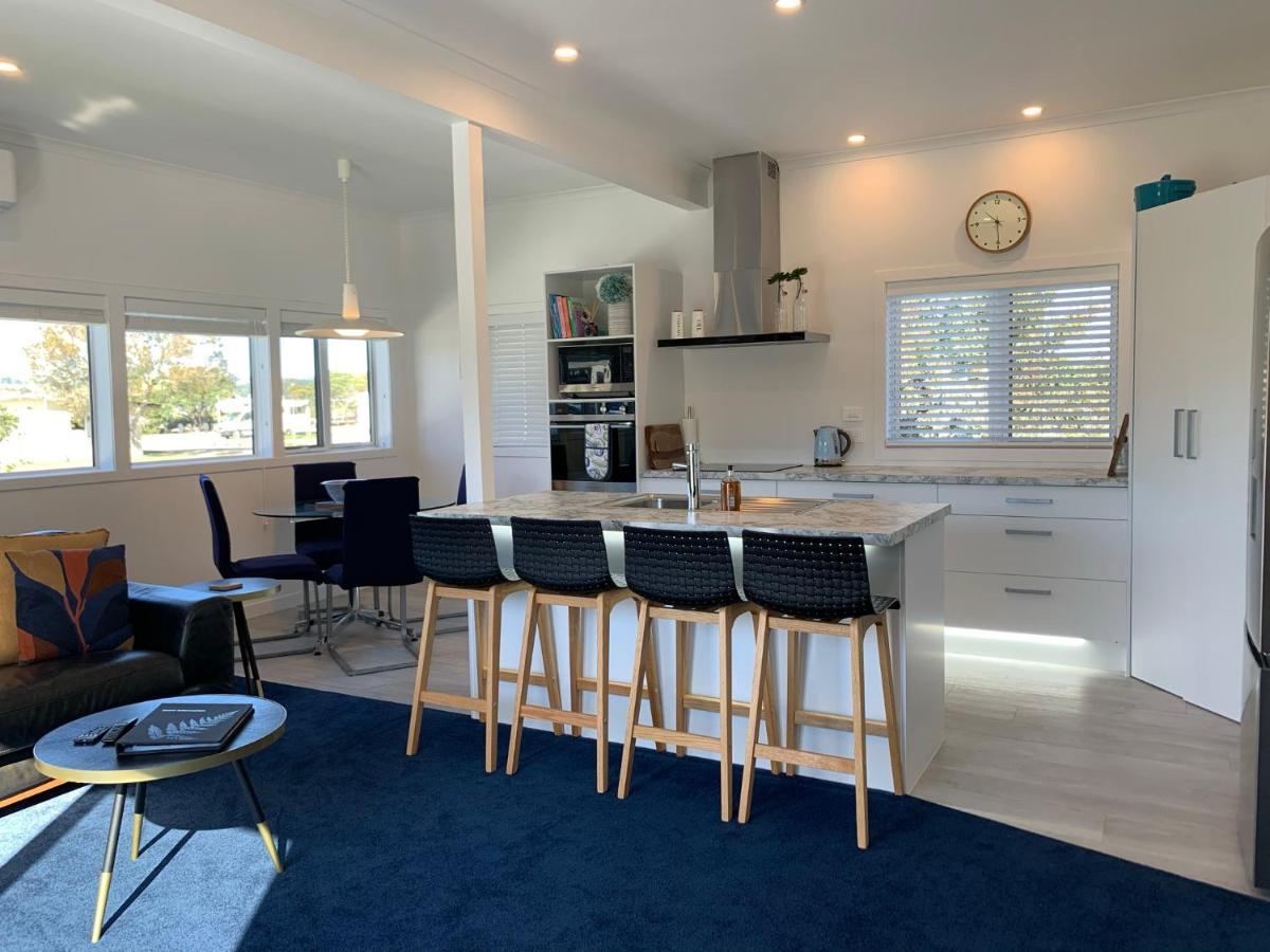 Coromandel Town Harbourside Cottage Luxury Accommodation Buitenkant foto