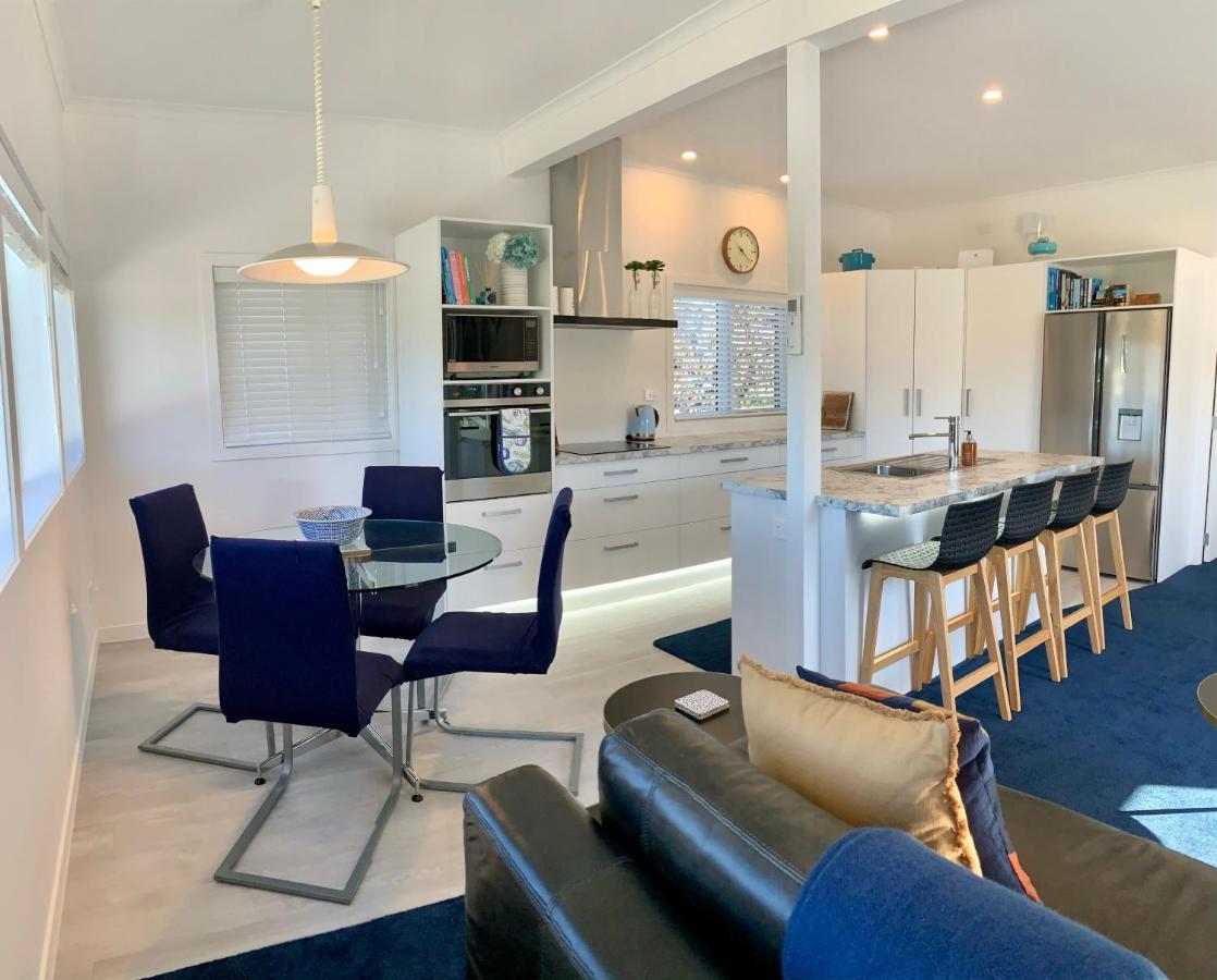 Coromandel Town Harbourside Cottage Luxury Accommodation Buitenkant foto